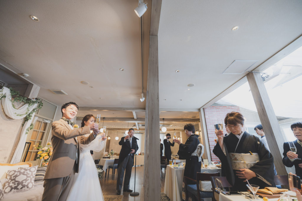 【アットホーム】おふたりらしく居心地のいい結婚式