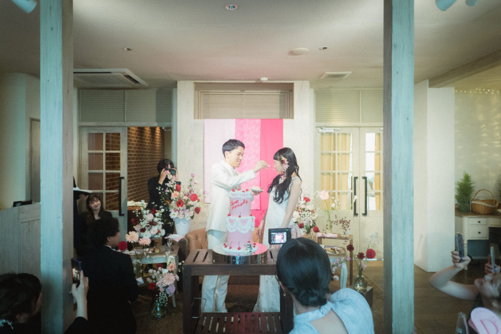 【7年ぶりの同窓会】家族×愛犬×友人たちと過ごす一軒家貸切Wedding♪