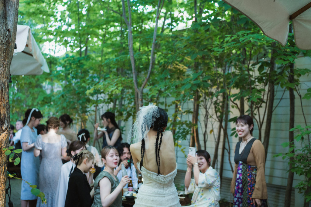 【7年ぶりの同窓会】家族×愛犬×友人たちと過ごす一軒家貸切Wedding♪