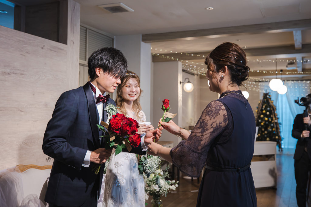 【音楽で伝える感謝の想い】笑顔と涙の結婚式